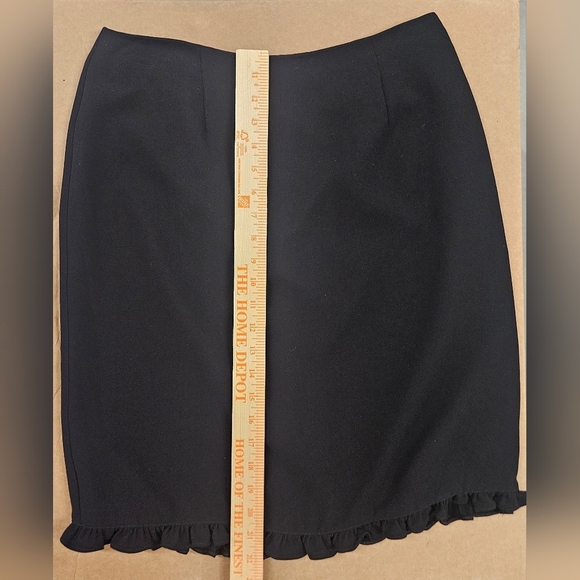 Michele Pencil Skirt Size 10 Black Ruffle Accents Office Attire Formal Workwear - Picture 11 of 12